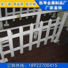 塑鋼P(yáng)VC護(hù)欄 仿木、草坪與仿樹景觀的完美融合——中原大成模具的匠心之作